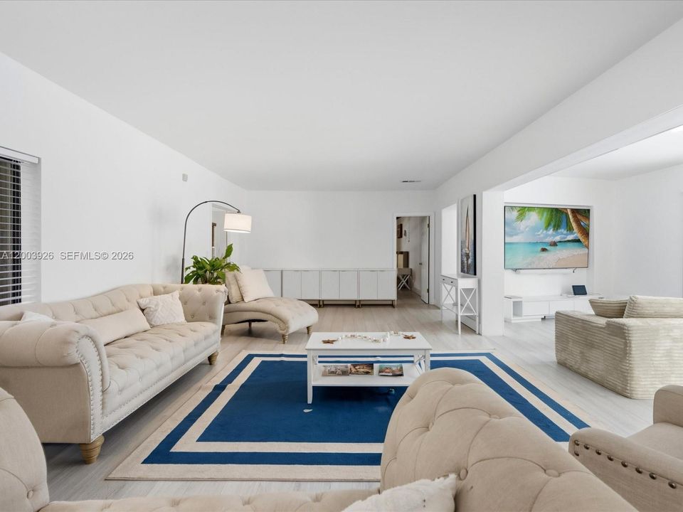 En Venta: $3,280,000 (4 camas, 4 baños, 2530 Pies cuadrados)