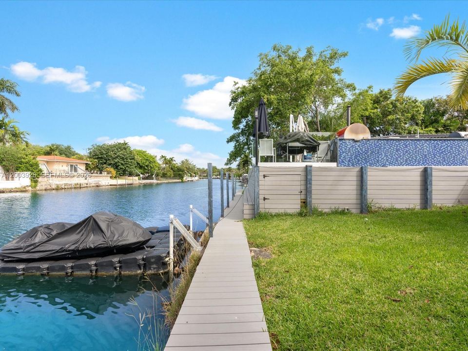 En Venta: $3,280,000 (4 camas, 4 baños, 2530 Pies cuadrados)