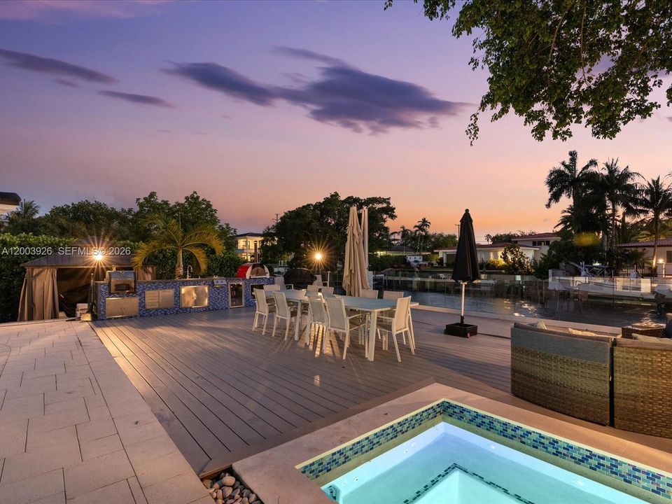 En Venta: $3,280,000 (4 camas, 4 baños, 2530 Pies cuadrados)