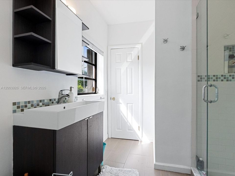 En Venta: $3,280,000 (4 camas, 4 baños, 2530 Pies cuadrados)