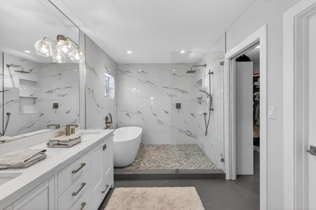 4460-Master Bath