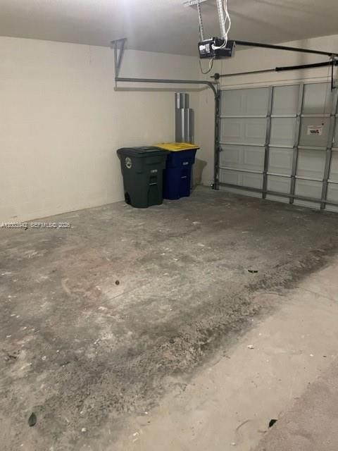 For Rent: $2,600 (3 beds, 2 baths, 1716 Square Feet)