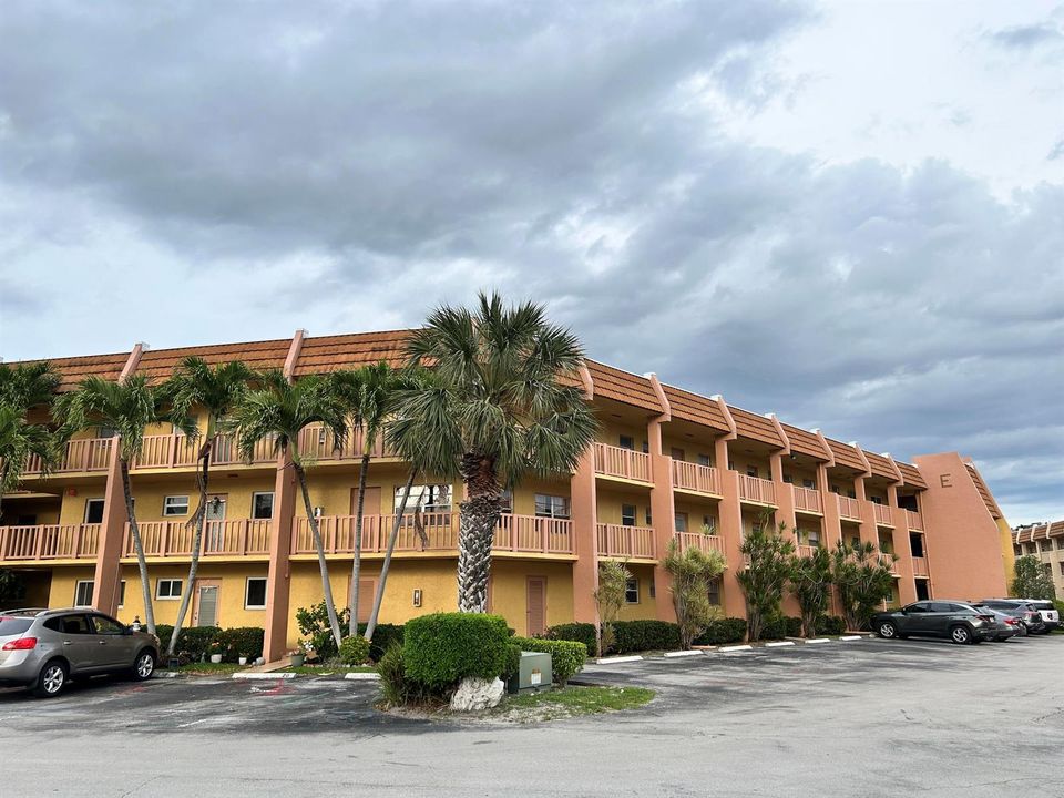 BUILDING E