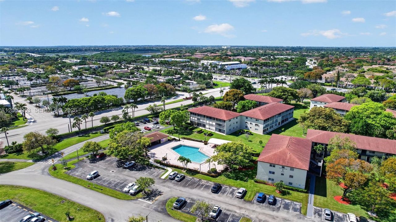 For Sale: $119,000 (2 beds, 1 baths, 954 Square Feet)