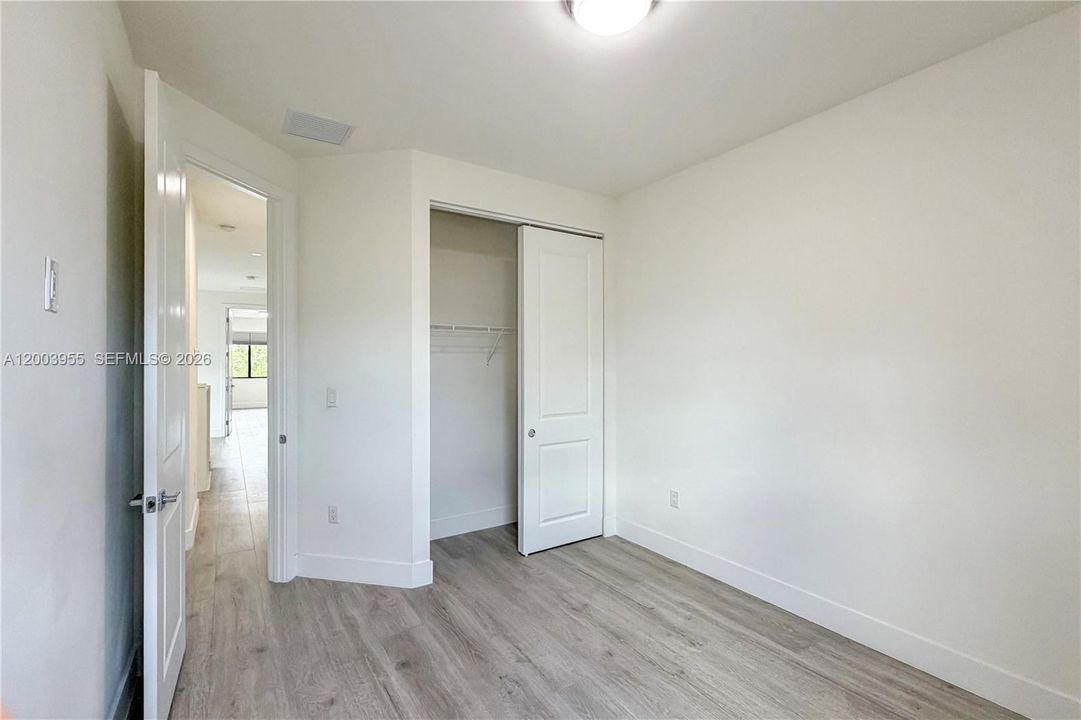 Recently Rented: $5,500 (4 beds, 3 baths, 2329 Square Feet)