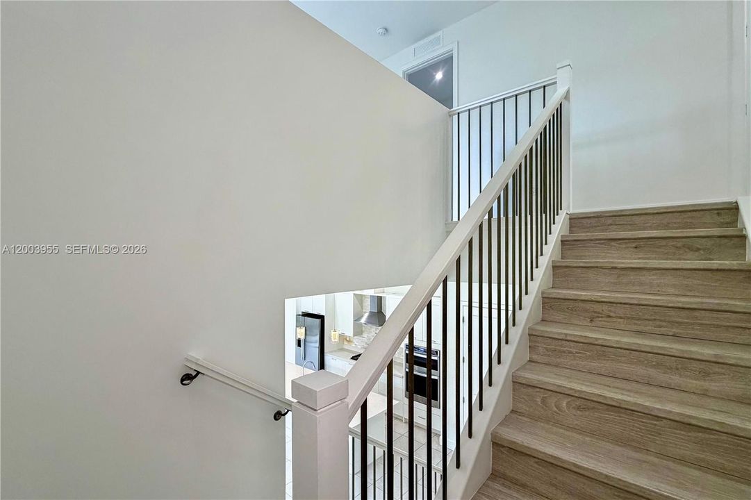 Recently Rented: $5,500 (4 beds, 3 baths, 2329 Square Feet)