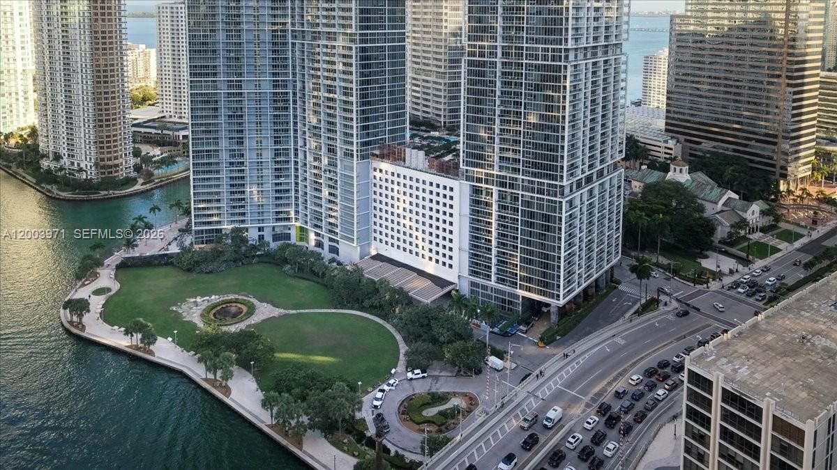 待售: $619,990 (1 贝兹, 1 浴室, 597 平方英尺)