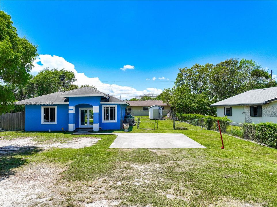 Active With Contract: $480,000 (3 beds, 2 baths, 1346 Square Feet)