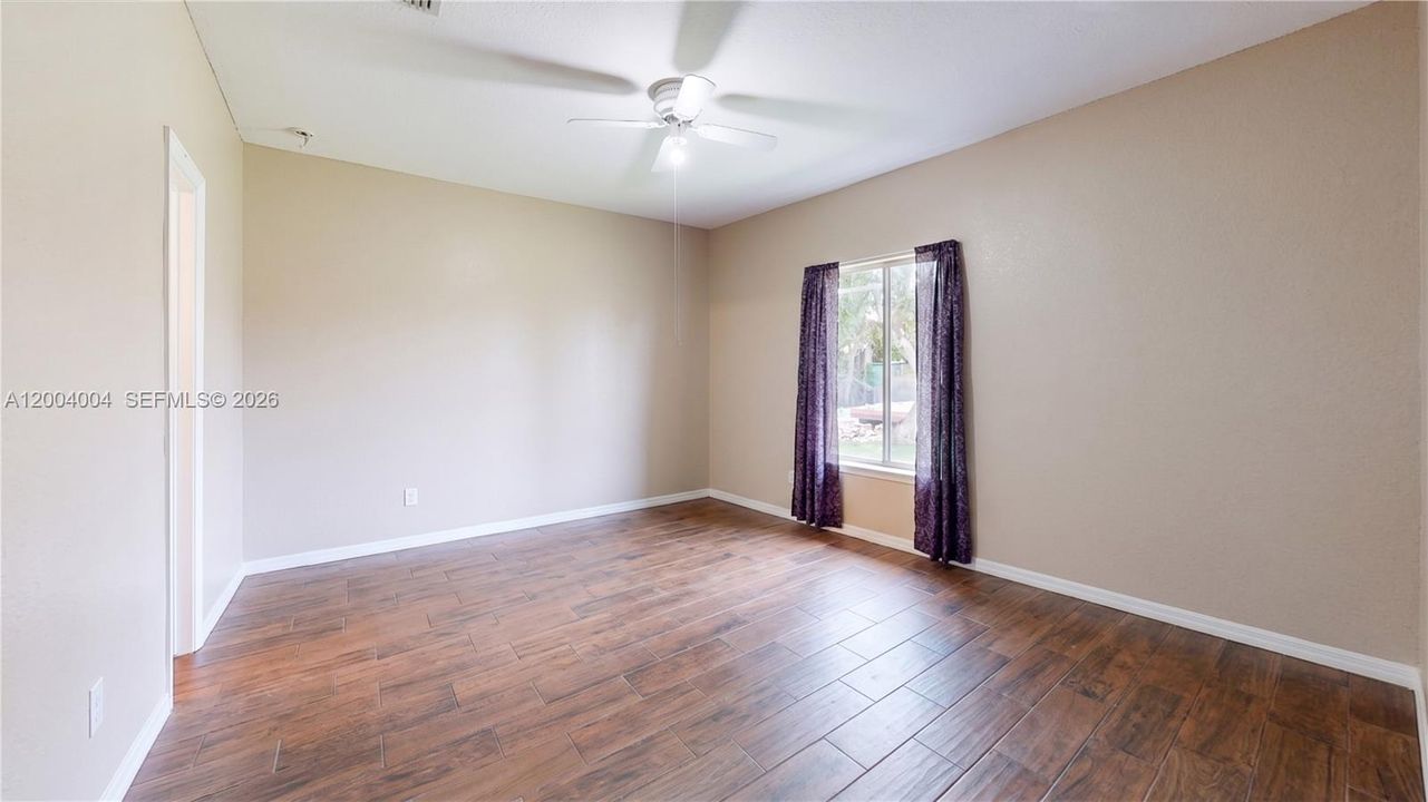 Active With Contract: $480,000 (3 beds, 2 baths, 1346 Square Feet)