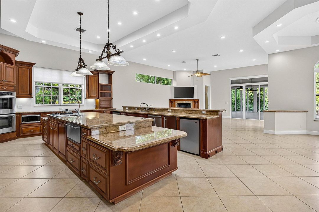 019-6071Northwest69thWay-Parkland-FL-330