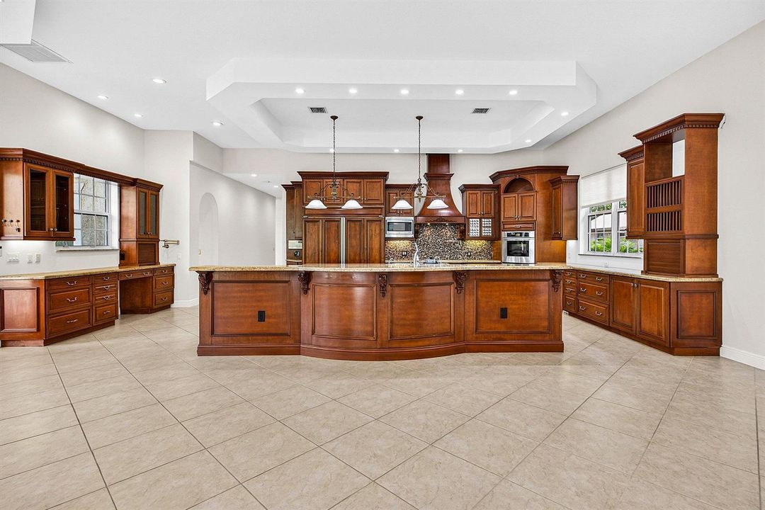 018-6071Northwest69thWay-Parkland-FL-330
