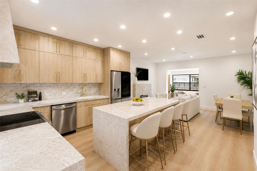 En Venta: $975,000 (3 camas, 2 baños, 1210 Pies cuadrados)