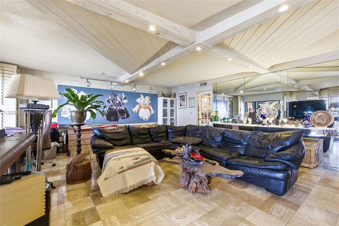 На продажу: $425,000 (2 спален, 3 ванн, 1950 Квадратных фут)