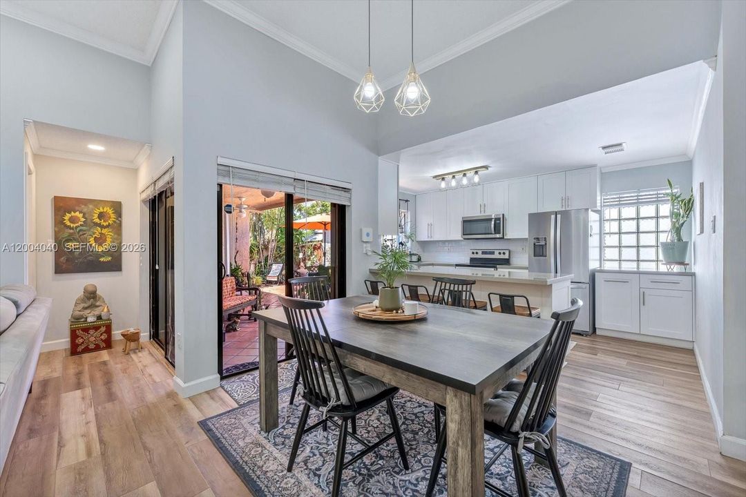 Active With Contract: $580,000 (3 beds, 2 baths, 1256 Square Feet)