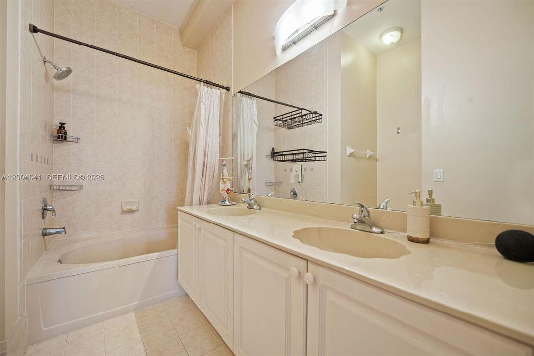 Active With Contract: $389,000 (3 beds, 2 baths, 1340 Square Feet)
