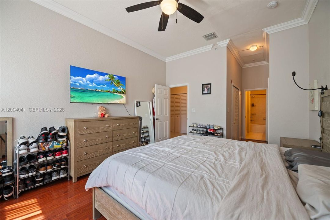 Active With Contract: $389,000 (3 beds, 2 baths, 1340 Square Feet)