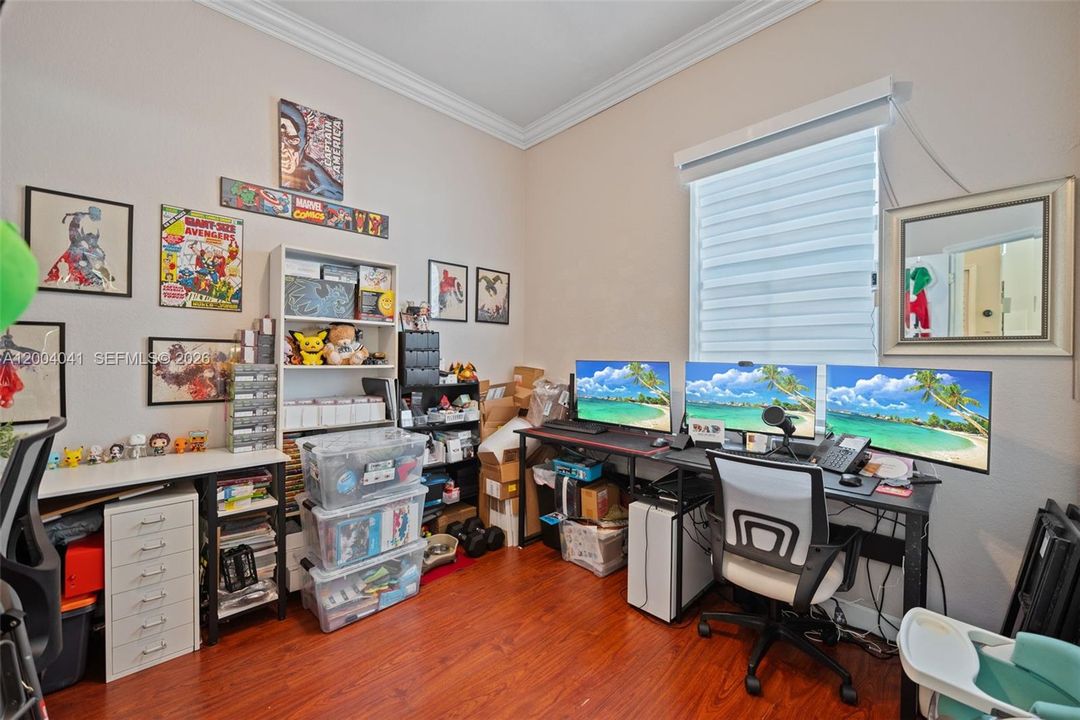 Active With Contract: $389,000 (3 beds, 2 baths, 1340 Square Feet)