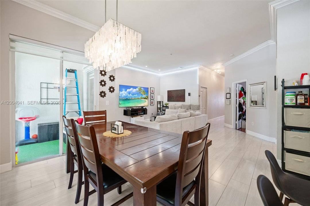 Active With Contract: $389,000 (3 beds, 2 baths, 1340 Square Feet)