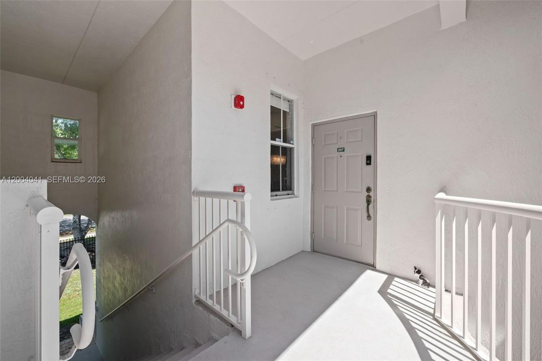 Active With Contract: $389,000 (3 beds, 2 baths, 1340 Square Feet)