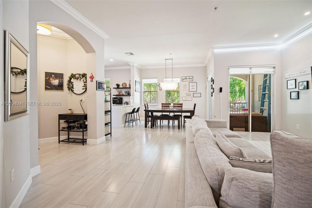 Active With Contract: $389,000 (3 beds, 2 baths, 1340 Square Feet)