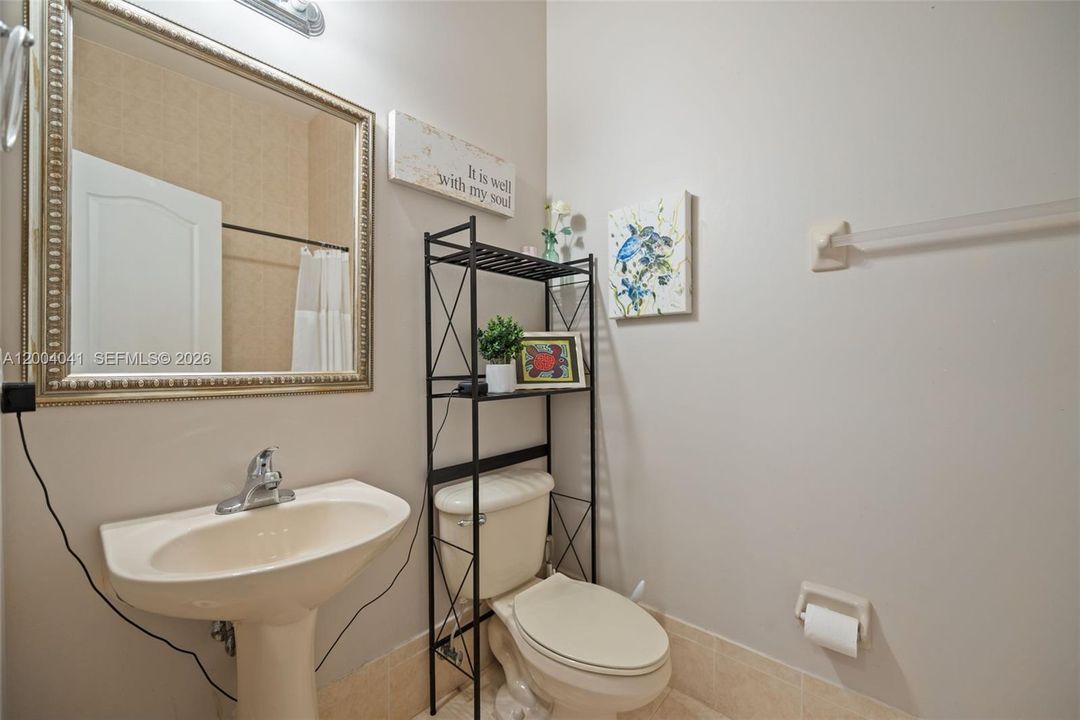 Active With Contract: $389,000 (3 beds, 2 baths, 1340 Square Feet)
