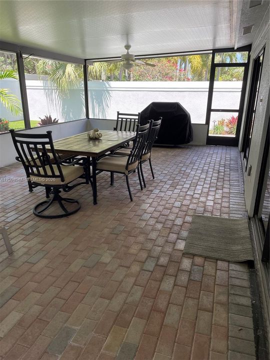 For Rent: $9,500 (3 beds, 2 baths, 2250 Square Feet)