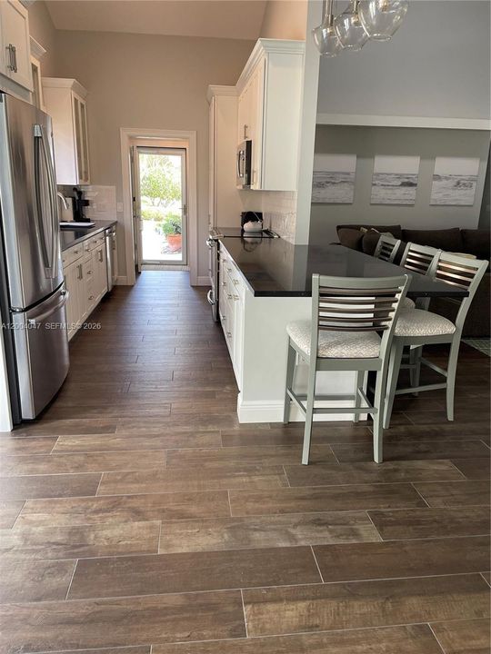 For Rent: $9,500 (3 beds, 2 baths, 2250 Square Feet)