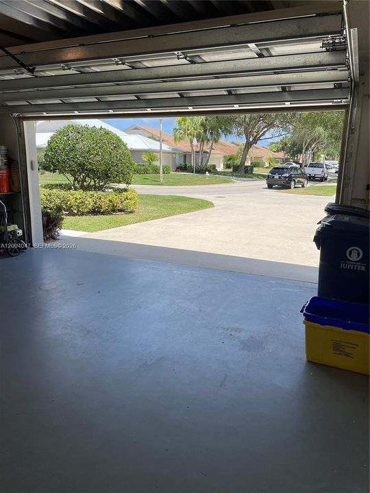 For Rent: $9,500 (3 beds, 2 baths, 2250 Square Feet)