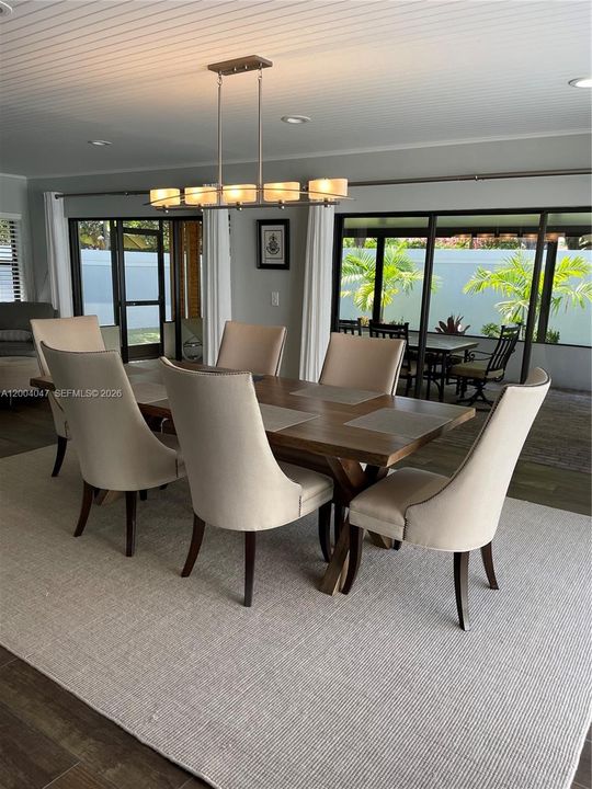 For Rent: $9,500 (3 beds, 2 baths, 2250 Square Feet)
