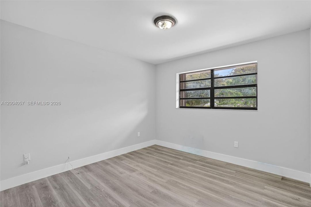 Vendido Recientemente: $299,900 (2 camas, 1 baños, 924 Pies cuadrados)