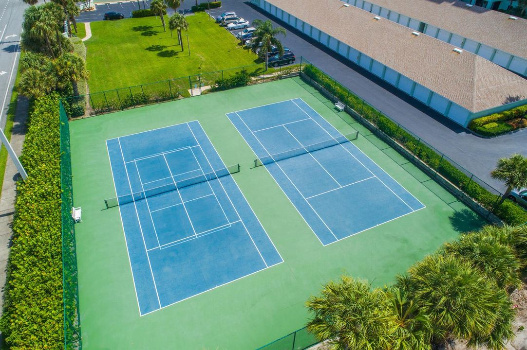 Tennis