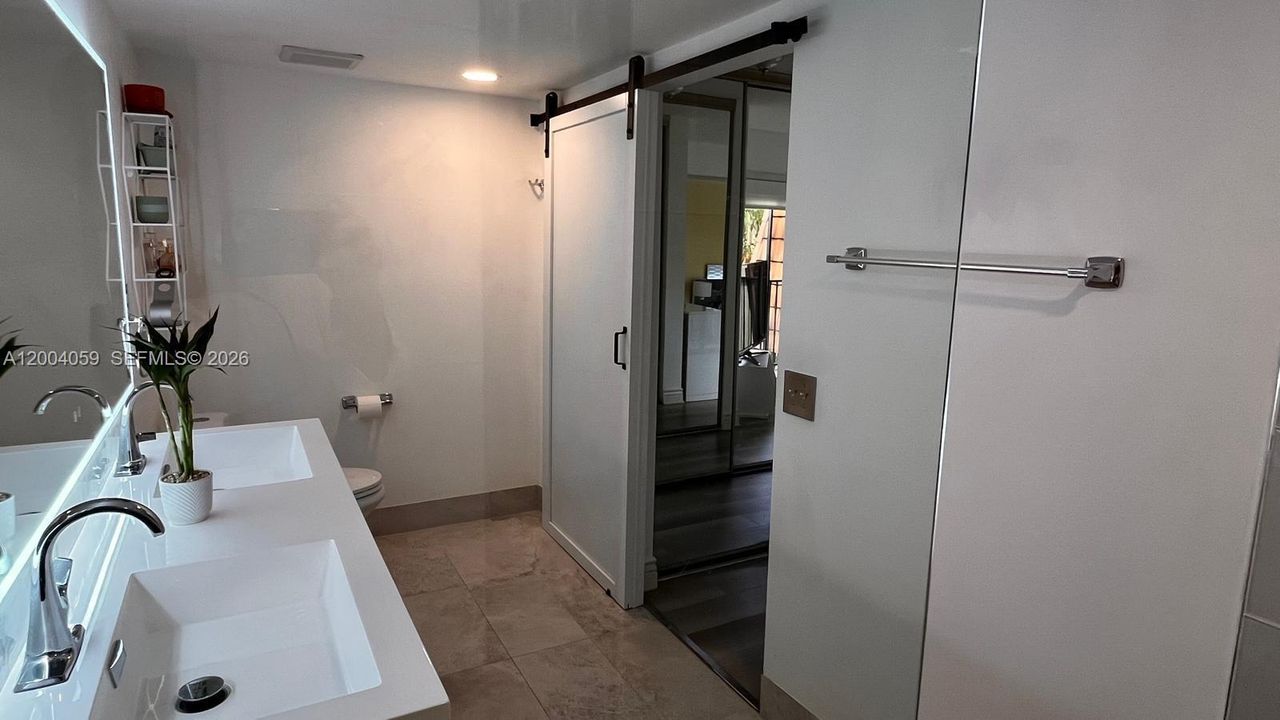 Activo con contrato: $459,900 (3 camas, 2 baños, 1654 Pies cuadrados)