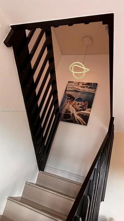 Activo con contrato: $459,900 (3 camas, 2 baños, 1654 Pies cuadrados)