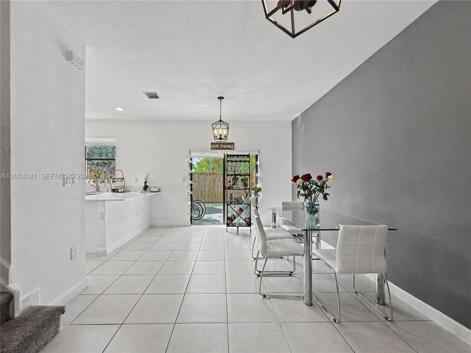 For Sale: $469,999 (3 beds, 2 baths, 1330 Square Feet)