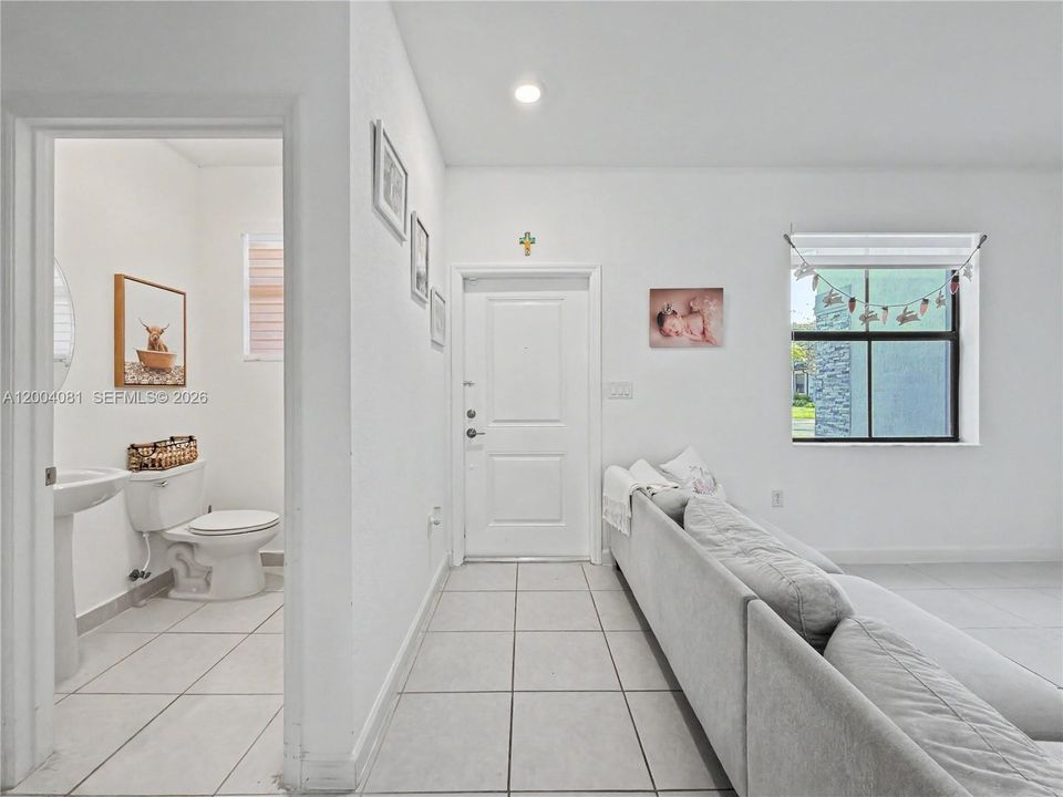 For Sale: $469,999 (3 beds, 2 baths, 1330 Square Feet)