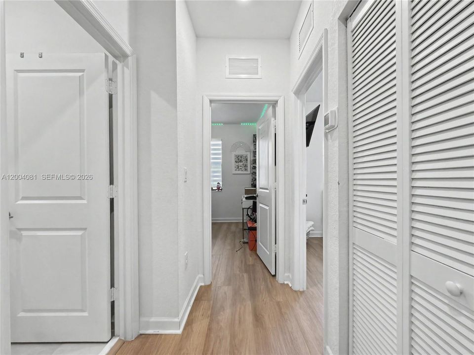 For Sale: $469,999 (3 beds, 2 baths, 1330 Square Feet)