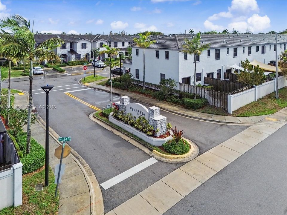 For Sale: $469,999 (3 beds, 2 baths, 1330 Square Feet)