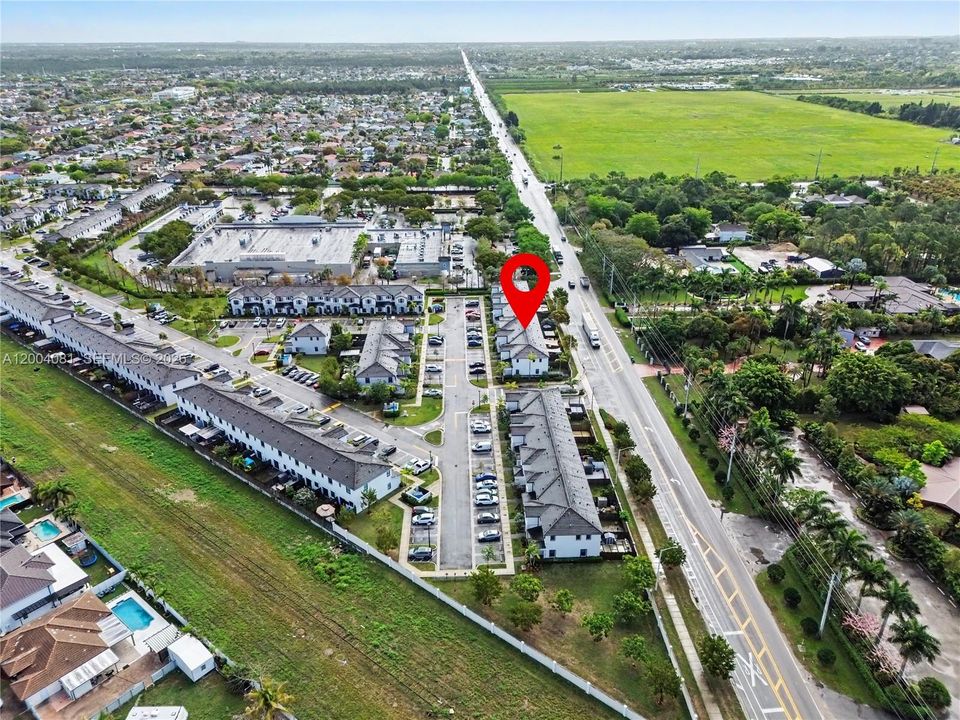 For Sale: $469,999 (3 beds, 2 baths, 1330 Square Feet)