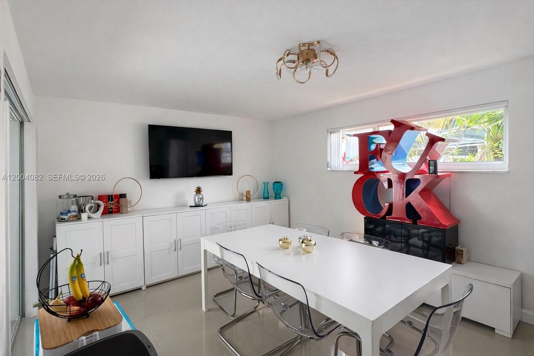 En Renta: $4,200 (3 camas, 2 baños, 1548 Pies cuadrados)