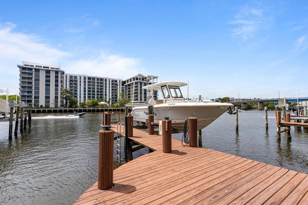 Dock