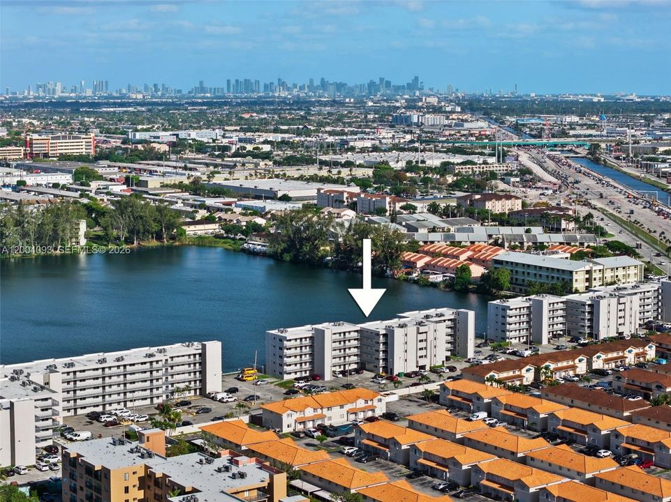 На продажу: $307,000 (3 спален, 2 ванн, 1190 Квадратных фут)