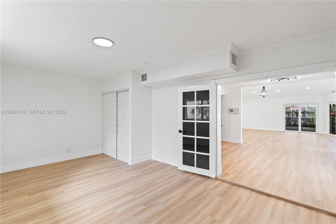Activo con contrato: $599,900 (4 camas, 3 baños, 2664 Pies cuadrados)