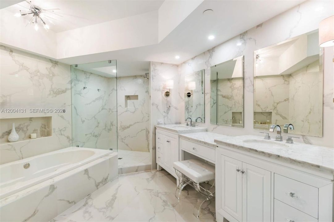 For Sale: $1,550,000 (3 beds, 3 baths, 2970 Square Feet)