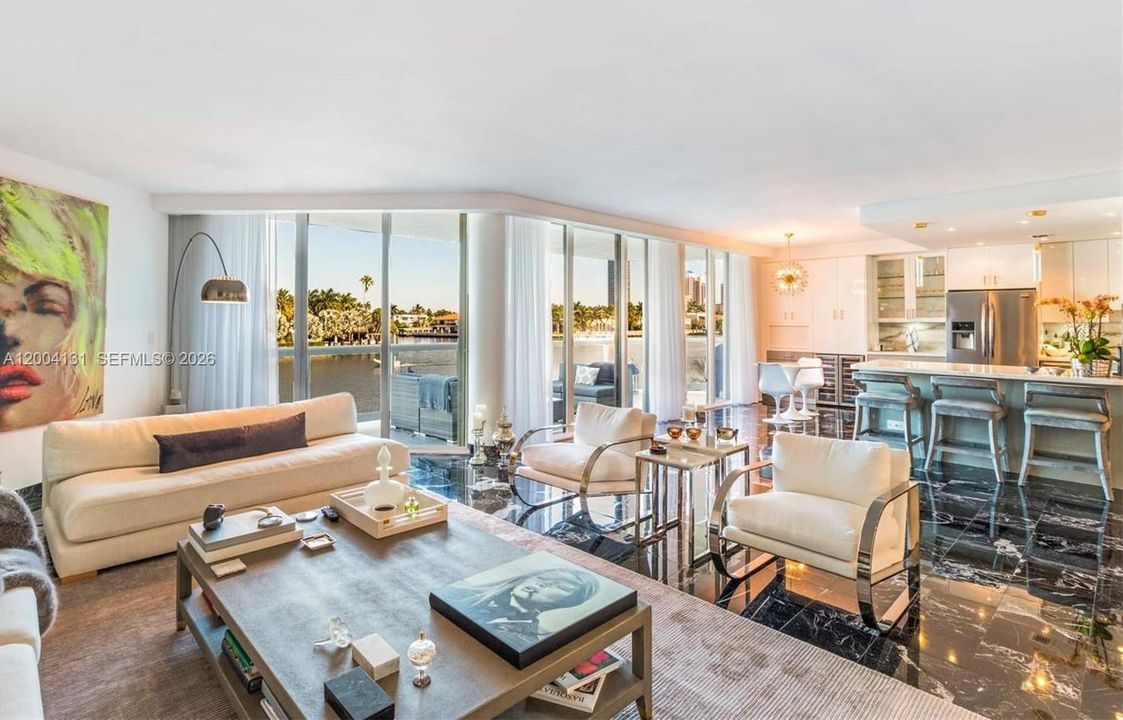 For Sale: $1,550,000 (3 beds, 3 baths, 2970 Square Feet)