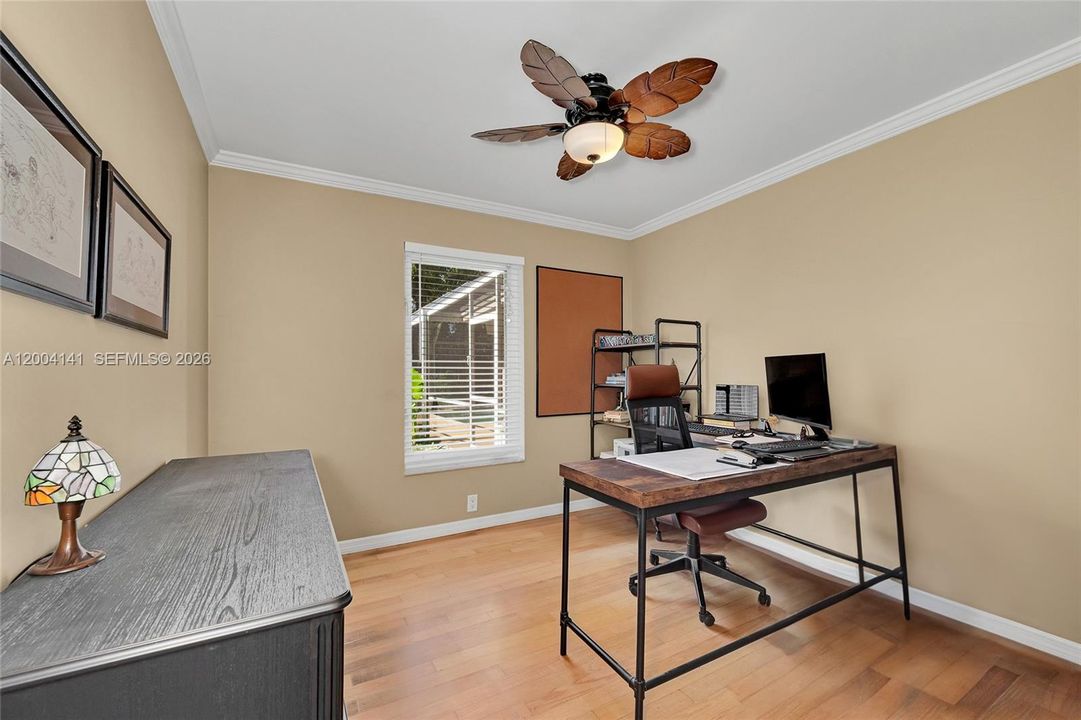 На продажу: $945,000 (3 спален, 2 ванн, 1629 Квадратных фут)