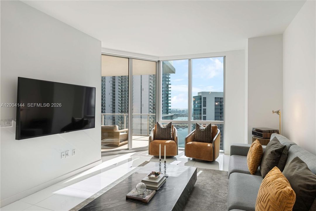 For Sale: $895,000 (1 beds, 2 baths, 1254 Square Feet)