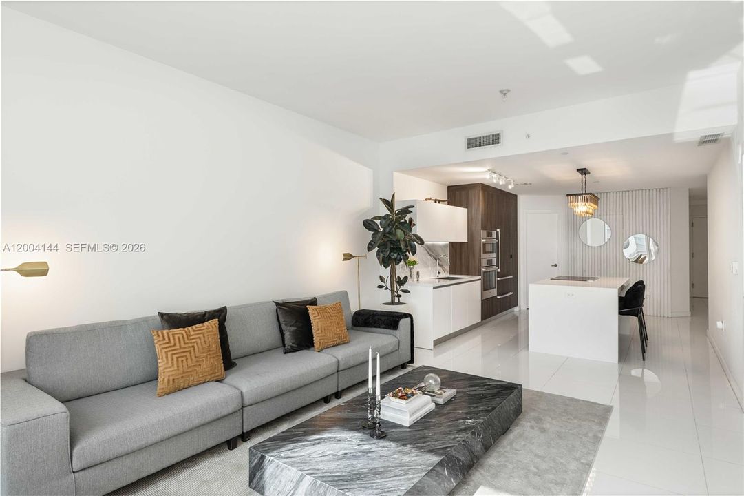 For Sale: $895,000 (1 beds, 2 baths, 1254 Square Feet)