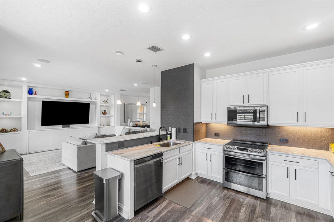 020-8300CalabriaLakesDrive-BoyntonBeach-