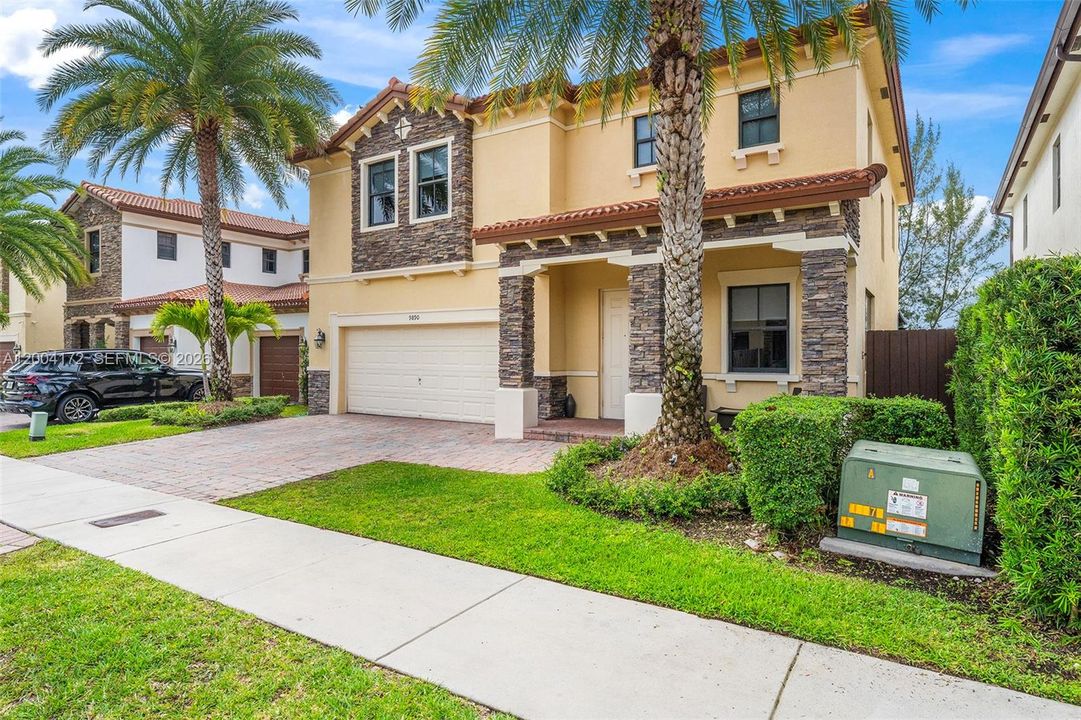 For Sale: $1,300,000 (4 beds, 3 baths, 2674 Square Feet)