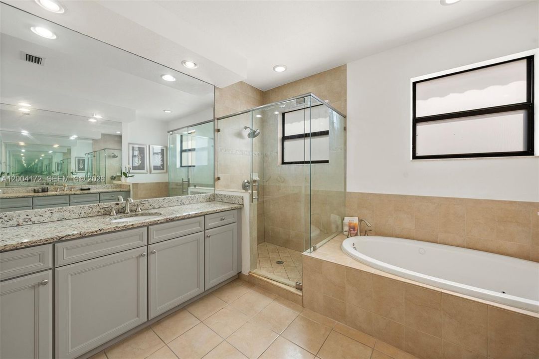 For Sale: $1,300,000 (4 beds, 3 baths, 2674 Square Feet)